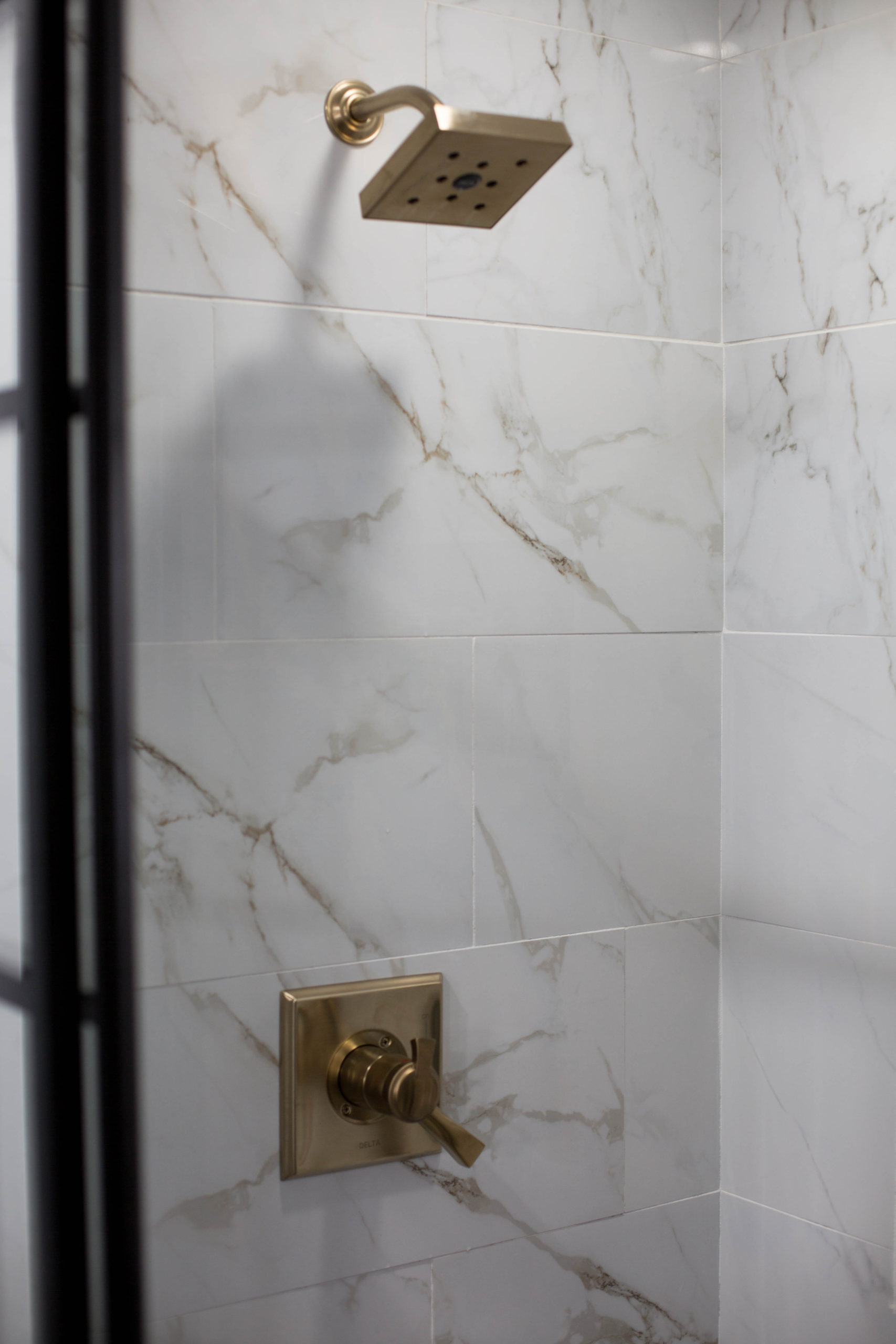 modern master bathroom faucet