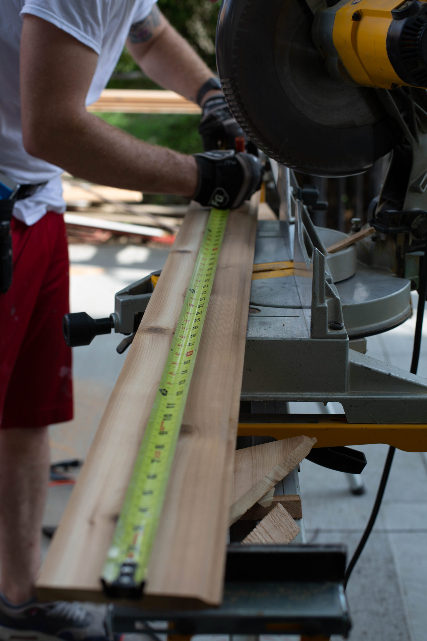 DIY how to paint brick and vinyl siding