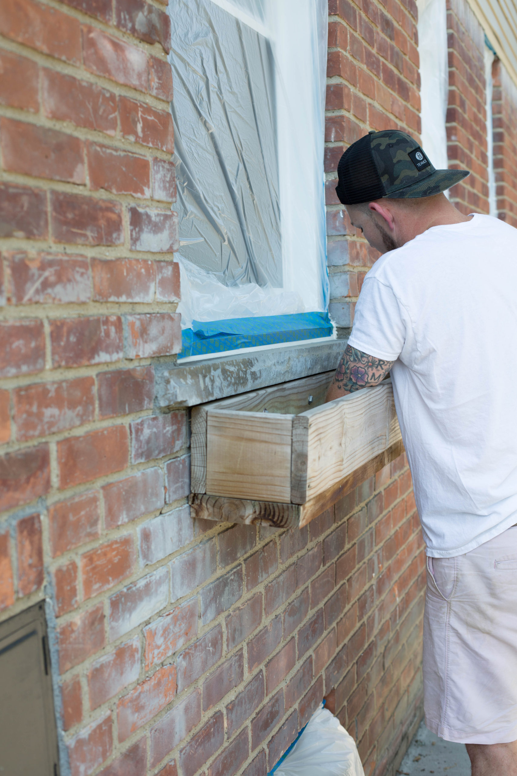 DIY how to paint brick and vinyl siding