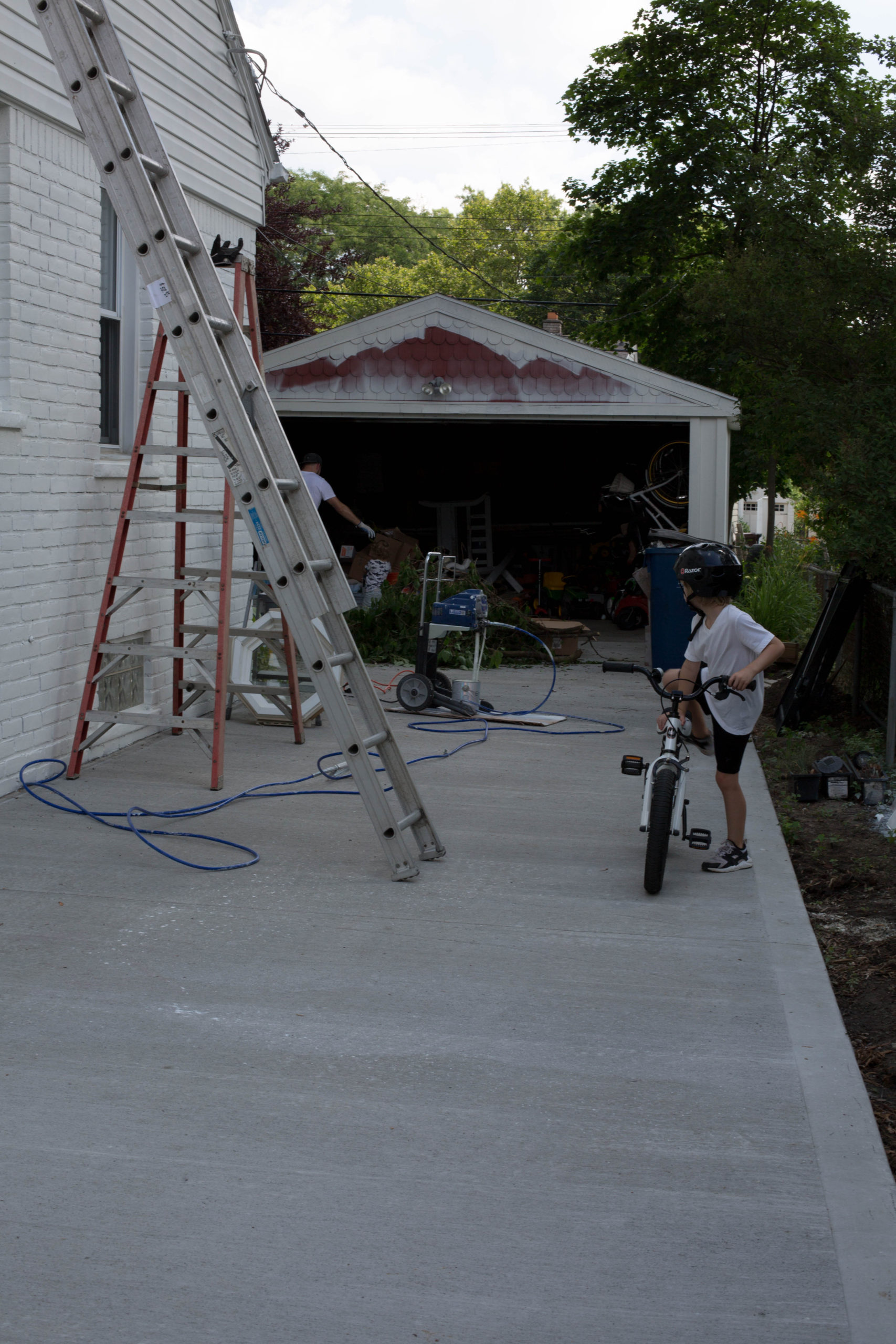 DIY how to paint brick and vinyl siding