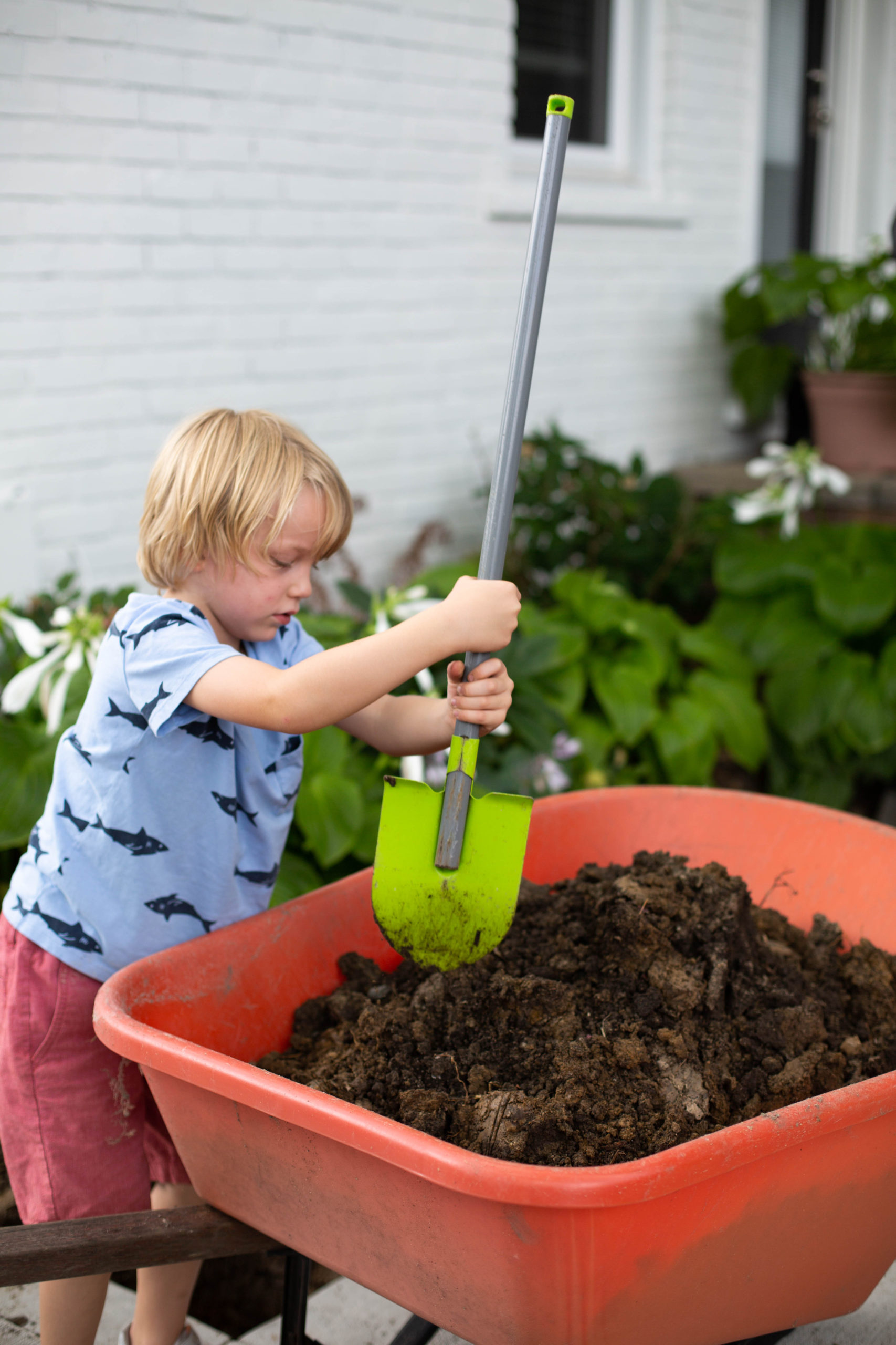 how to make a cedar planter box