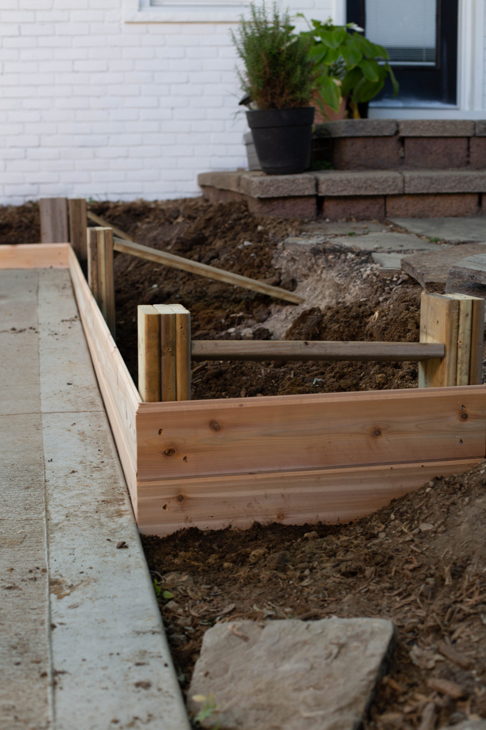 how to make a cedar planter box