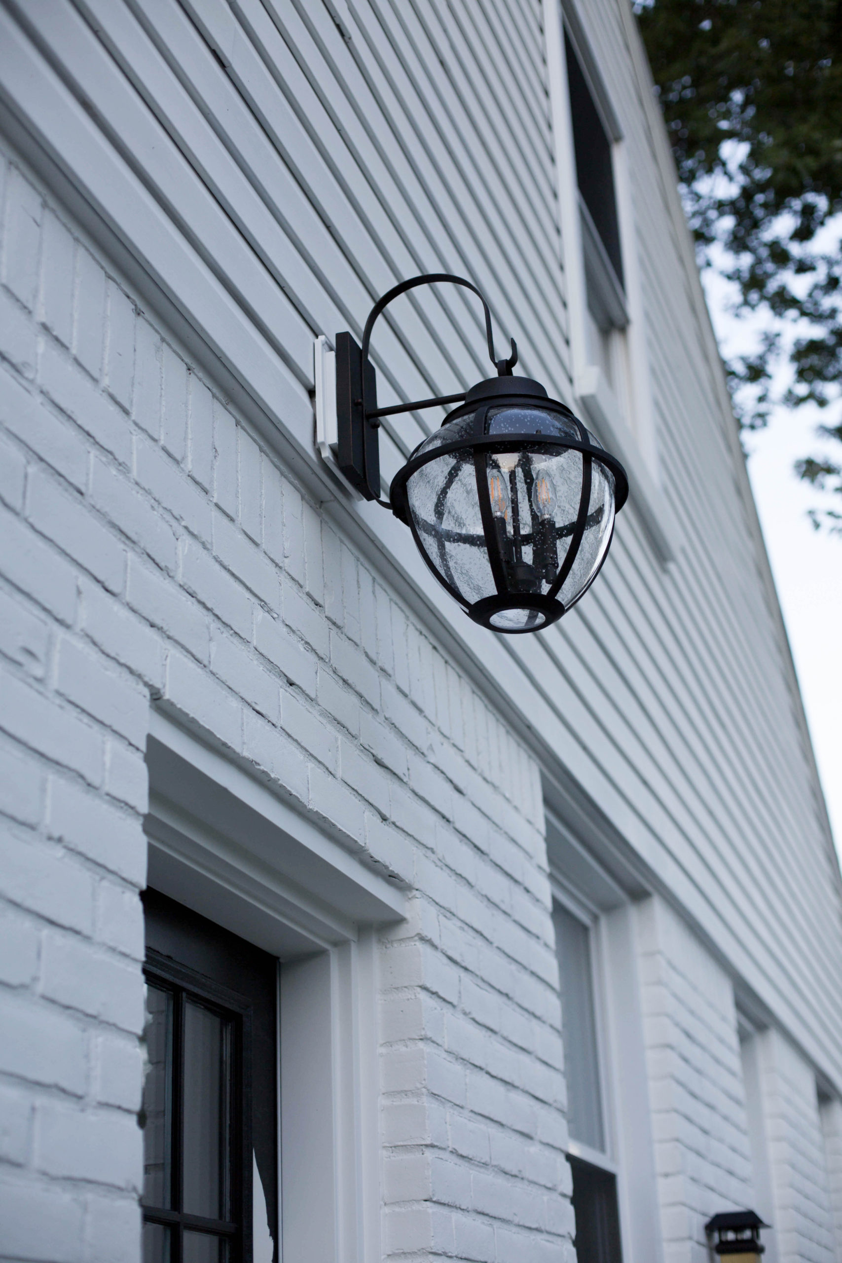 choosing the perfect exterior lighting