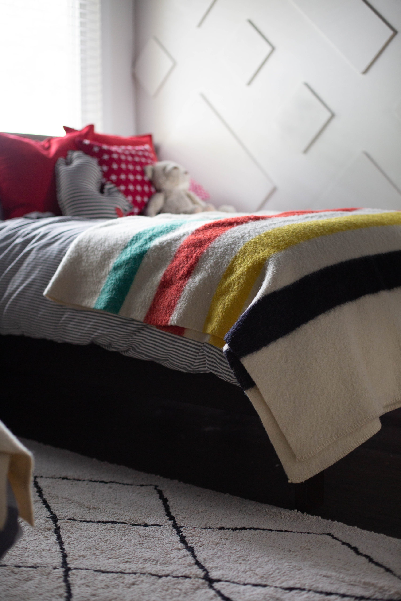 how to create a room full of color