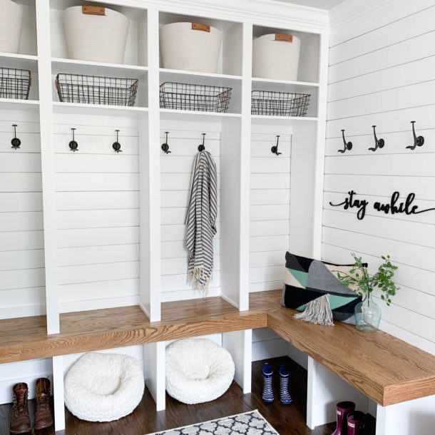 Modern Farmhouse Entryway