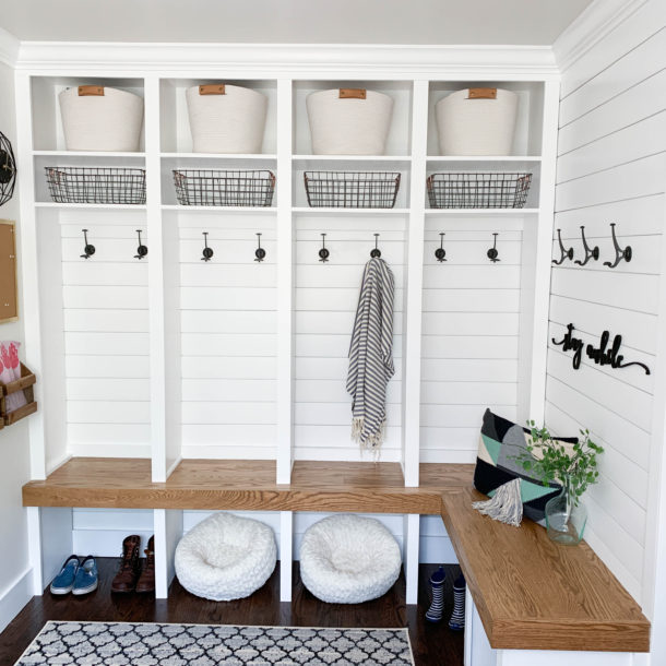 Modern Farmhouse Entryway