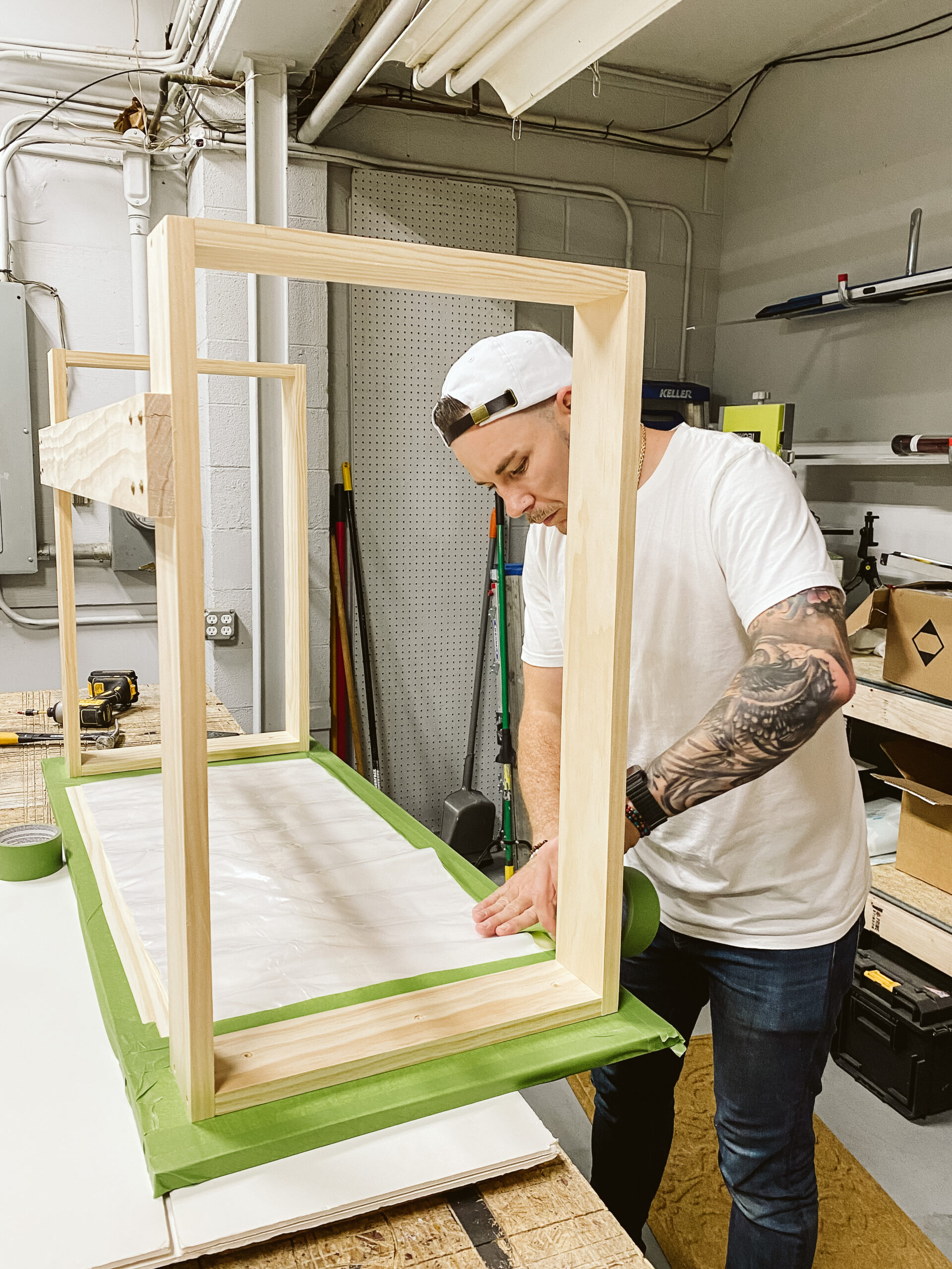 HOW TO UPDATE A DESK IN MINUTES image 1