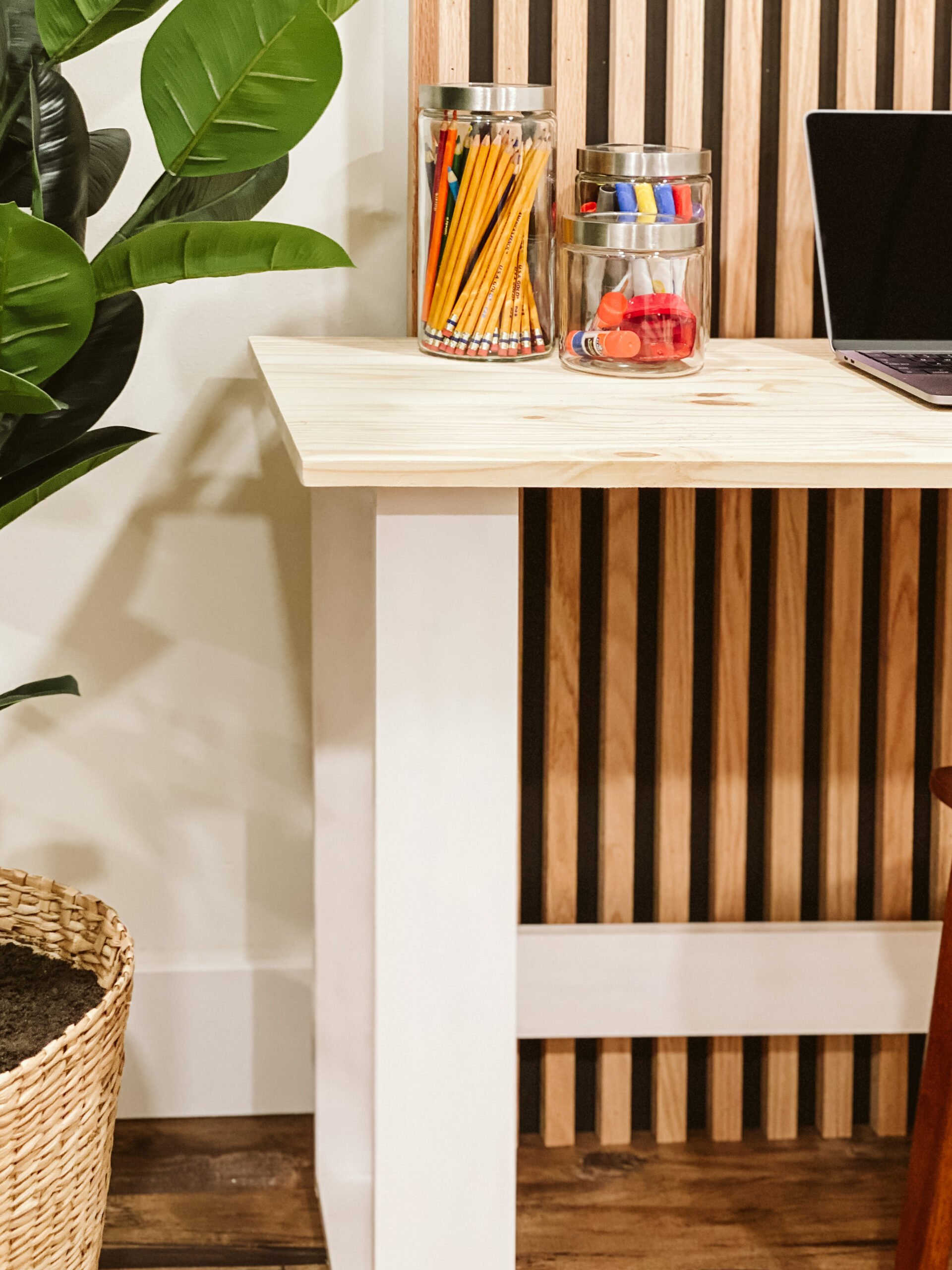 HOW TO UPDATE A DESK IN MINUTES image 4