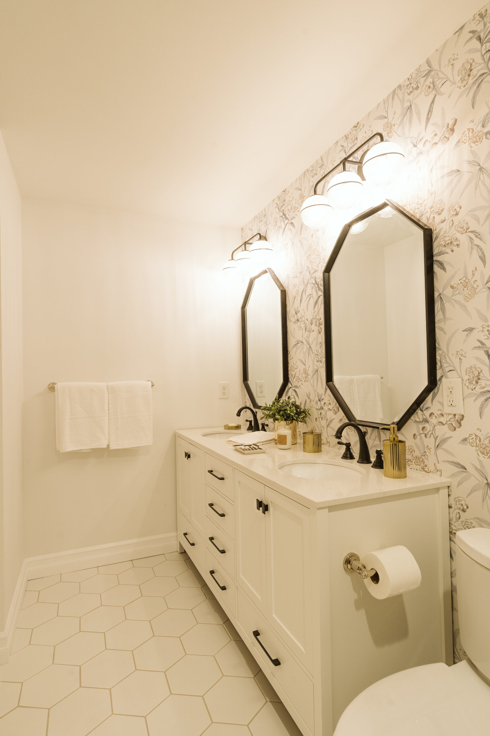 WINDMILL + ELMVIEW MASTER SUITE PROJECT REVEAL image 15