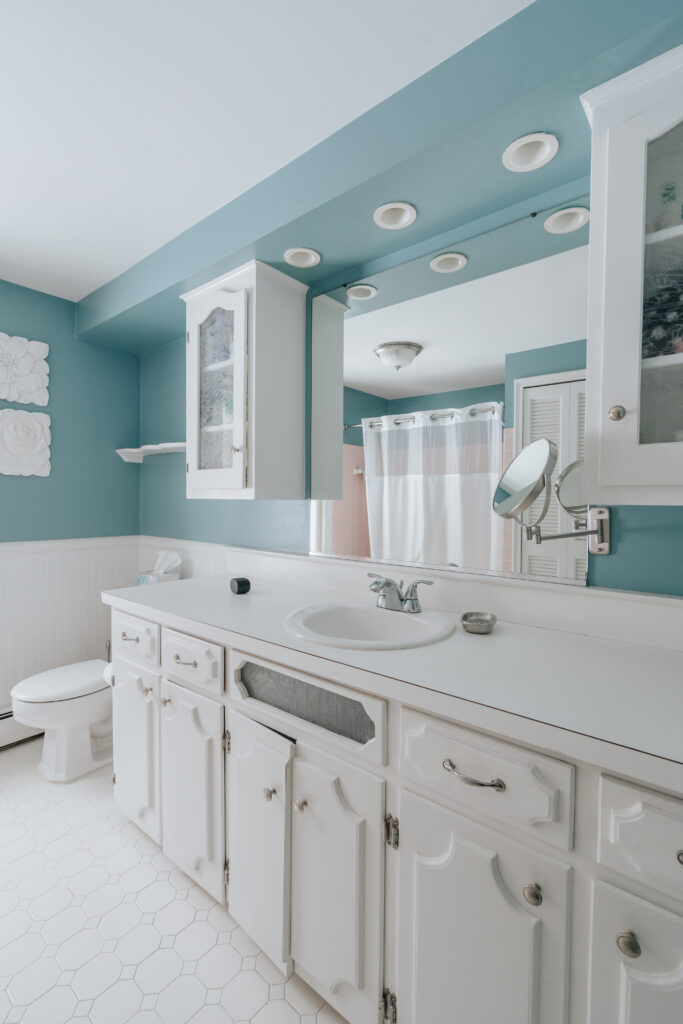 MODERN FARMHOUSE REMODEL // HICKORY RIDGE + AMHERST PROJECT image 1