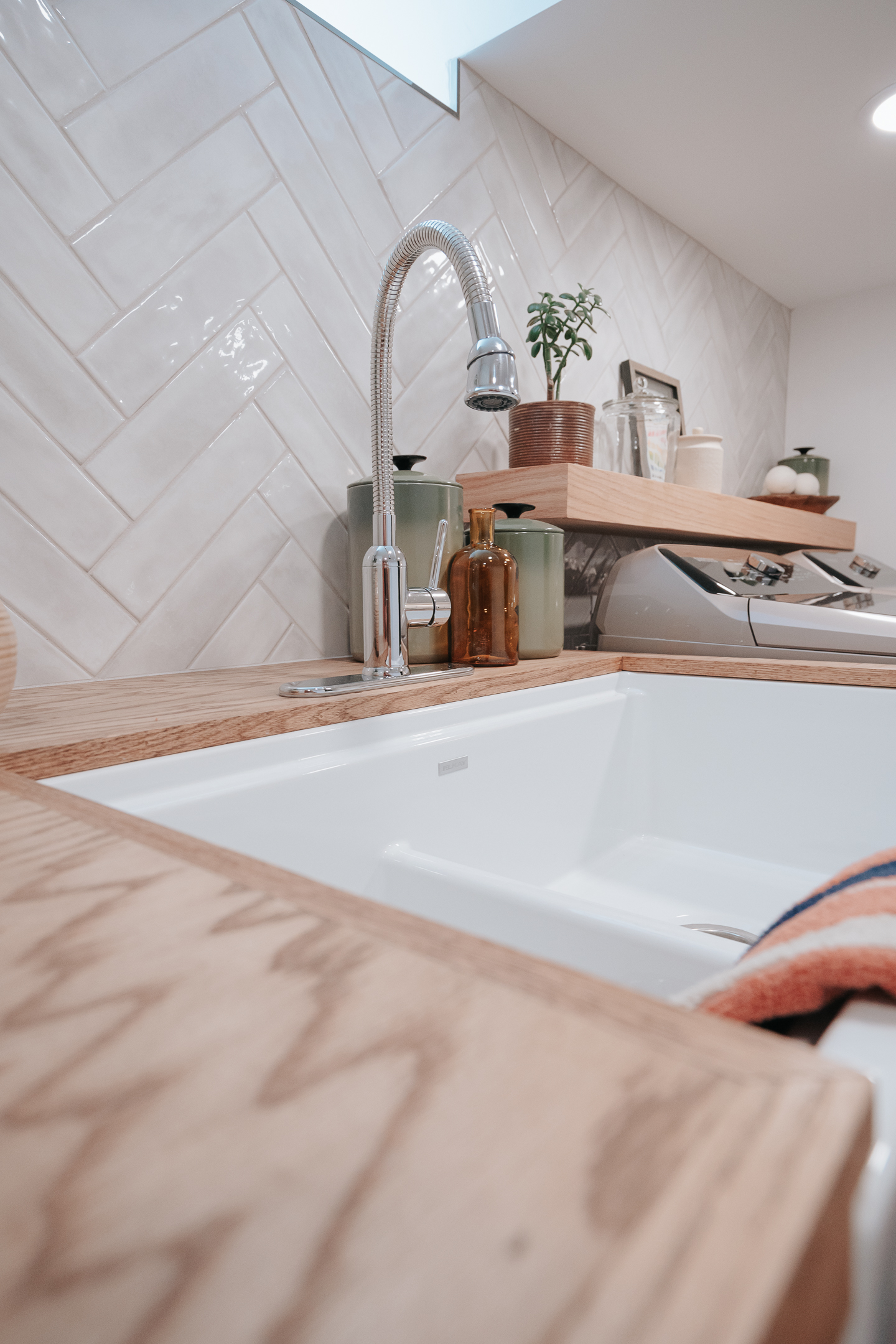 OUR TOP 6 TIPS FOR A TRULY FUNCTIONAL BASEMENT LAUNDRY ROOM image 2