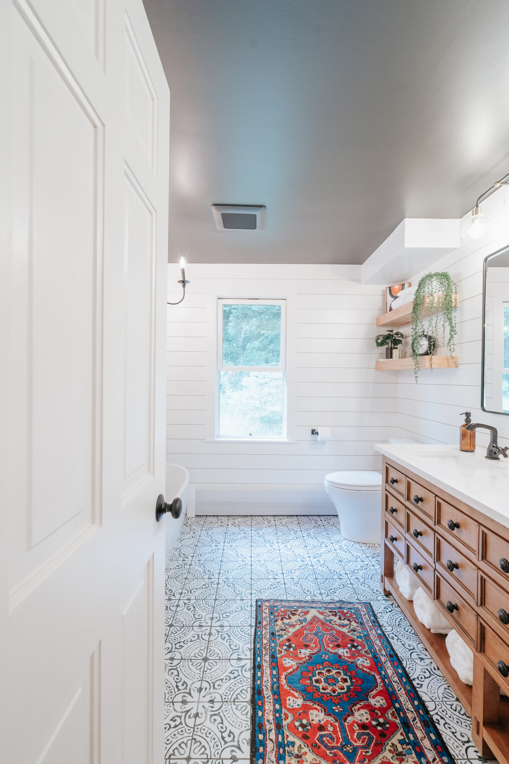 5 SMALL UPDATES THAT MAKE A BIG IMPACT ON YOUR HOME image 1