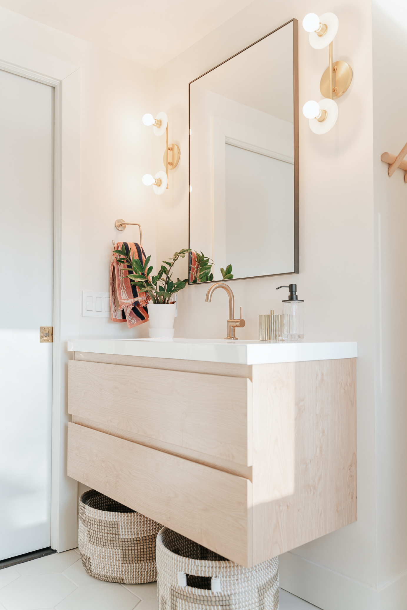 8 TIPS FOR THE PERFECT BATHROOM DECOR image 5